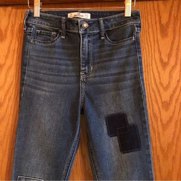 Hollister High Rise Super Skinny Jeans with Patches 0 / 24 - Picture 12 of 12